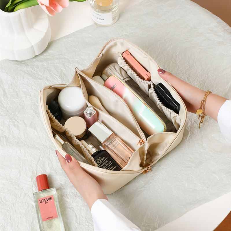 BeautyCruise™ Kosmetikorganizer für entspanntes Reisen