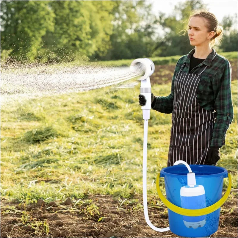 AquaFlow™ Tragbare Campingdusche – Erfrischung und Freiheit für unterwegs